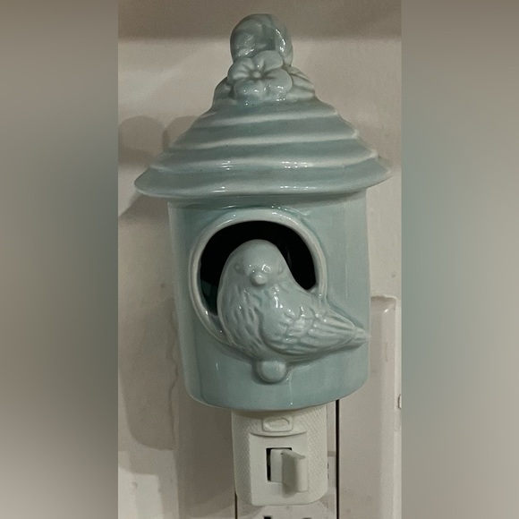 Miniature Ceramic Birdhouse with Bird Accent turquoise nightlight - Picture 1 of 10